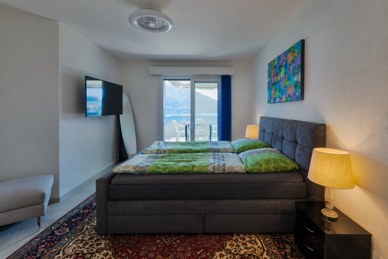 Appartement mit See- und Bergsicht