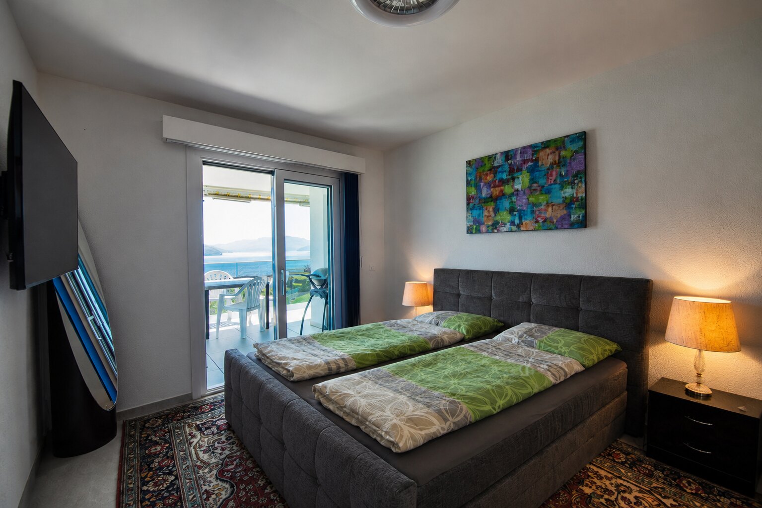 Appartement mit See- und Bergsicht